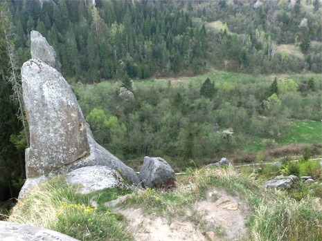 скелі Тустань